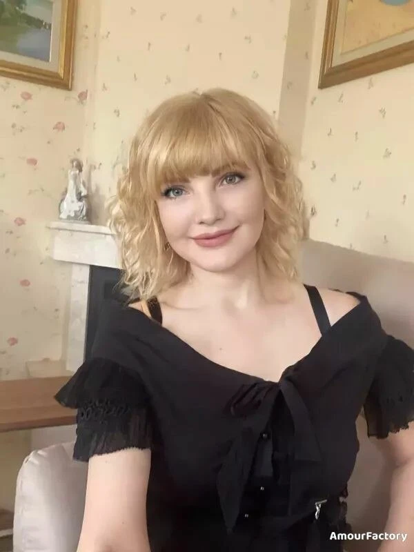 Natalia Profile image 2