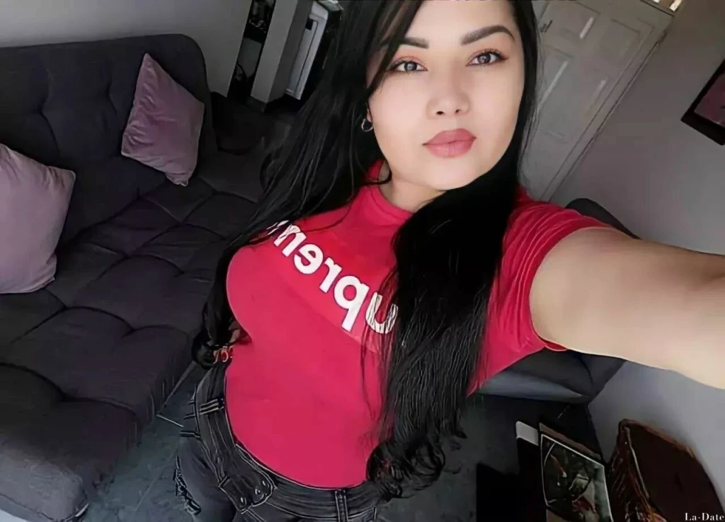 Johana Profile image 3